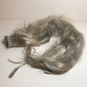 Ponytail hair extension silvery blonde